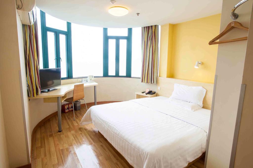 7Days Inn Bazhong Nanchi South Road Phoenix City חדר תמונה
