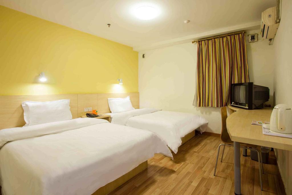7Days Inn Bazhong Nanchi South Road Phoenix City חדר תמונה