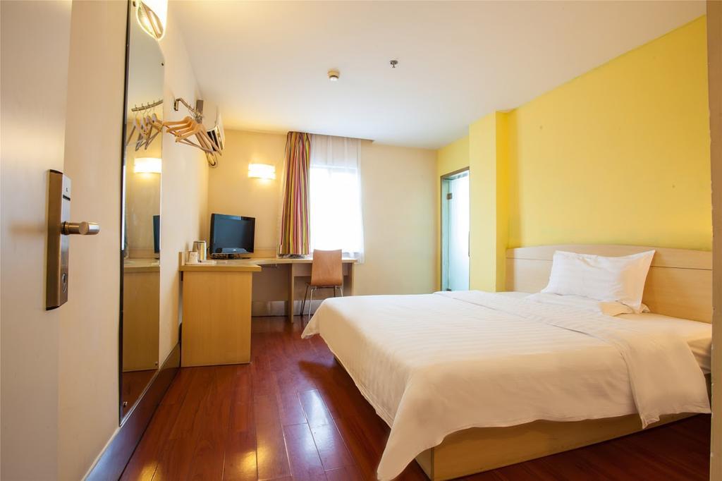 7Days Inn Bazhong Nanchi South Road Phoenix City מראה חיצוני תמונה