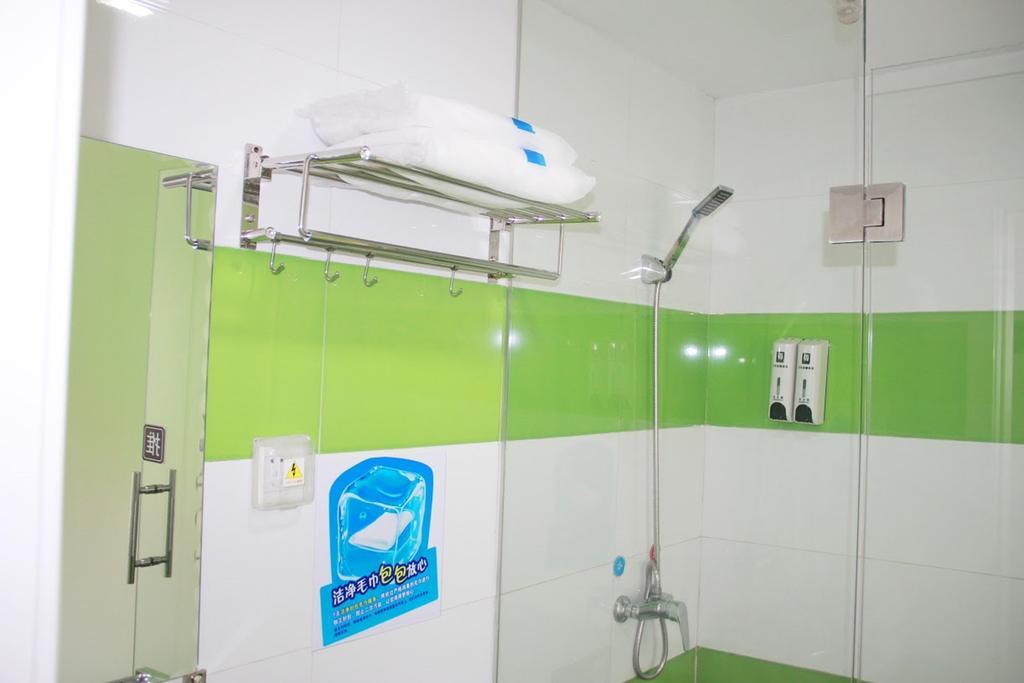 7Days Inn Bazhong Nanchi South Road Phoenix City מראה חיצוני תמונה